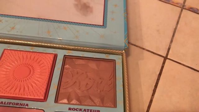 Палетка benefit cheek parad смотреть онлайн