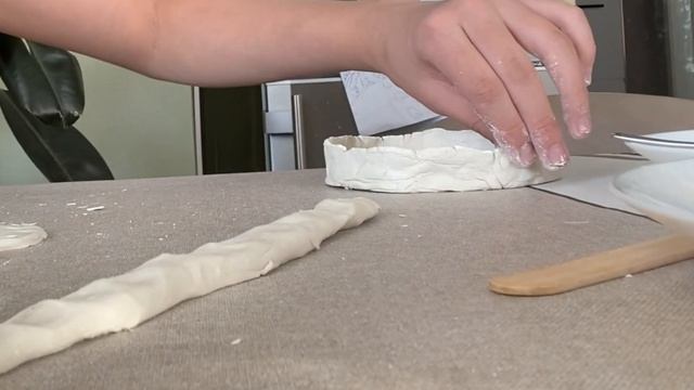 леплю из глины + раскрашиваю! тарелочки смотреть онлайн