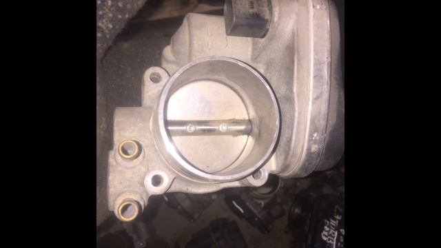 Дроссельна заслонка Шкода октавия 2.0 06f133062 смотреть онлайн