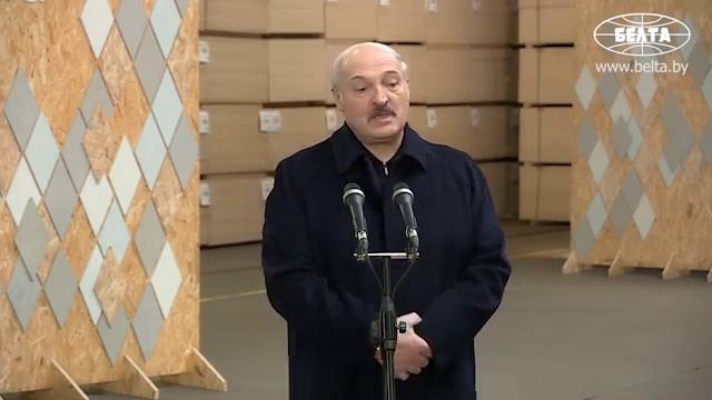 Лукашенко посетил предприятие Кроноспан ОСБ в Могилеве смотреть онлайн
