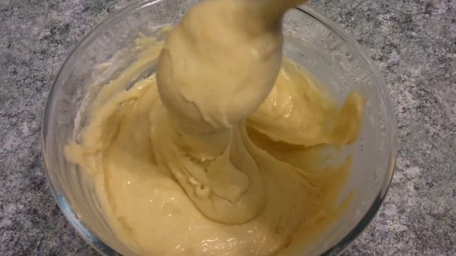 Простой, но очень вкусный яблочный пирог. смотреть онлайн