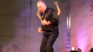 Дёма Громов - Иду я по деревне (на XShow-2011 в Москве)