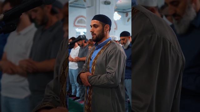 «Ночная молитва в Центральной Джума-Мечети г. Махачкала» смотреть онлайн