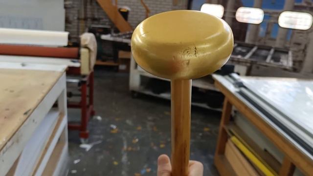 Verschil tussen de glans van een ongelakte vergulding en een gelakte vergulding. смотреть онлайн