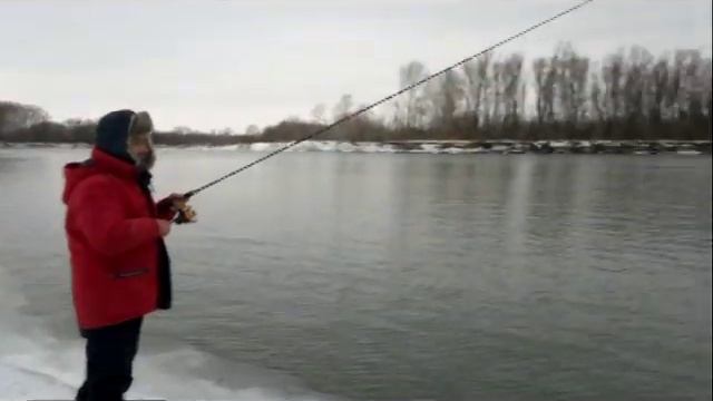 Зимний спиннинг.19 января 2014 год. смотреть онлайн