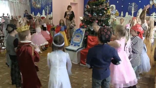 Рекламный ролик новогодней съёмки. (2014) смотреть онлайн