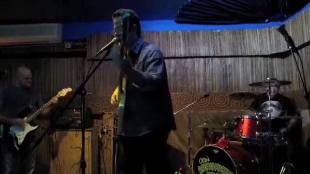 The Sneaks- "Is She Weird?"- Otto's Shrunken Head, NYC смотреть онлайн
