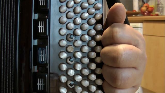 ОСЕННИЕ ЛИСТЬЯ Разбор на баяне - (COVER) смотреть онлайн