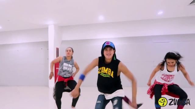 Pabllo Vittar Feat. Psirico - Parabéns | ZUMBA | FITNESS | At Balcony Balikpapan