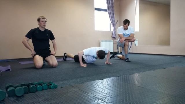 Отжимания 2,4,6,8,10,12,14,16,18,20,48))) смотреть онлайн