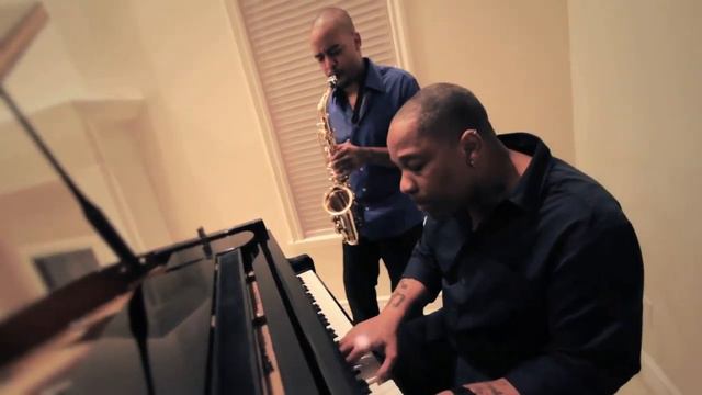 Terrace Martin & Kenneth Crouch "Never Leave me Alone" (a Tribute to Nate Dogg) смотреть онлайн