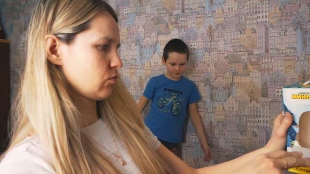 Как сделать кормушку для птиц | Распаковка подарка миньоны смотреть онлайн