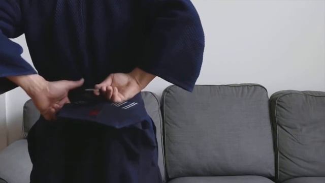 На что обратить внимание, надевая хакаму для кендо./How to Wear Your Hakama. The Finer Points смотреть онлайн