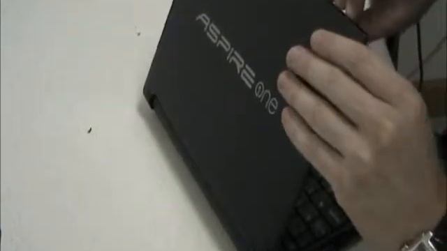 How to replace a screen on an Acer Aspire One D255 смотреть онлайн