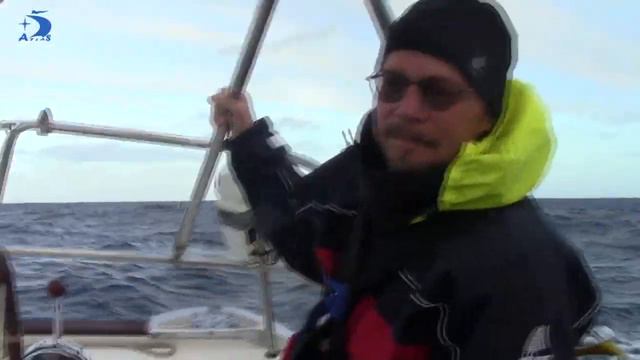 Завтрак в океане! Жратва должна быть по расписанию! смотреть онлайн