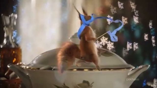 Новогодние заставки Первого Канала белка и салатница￼ #12 2021 смотреть онлайн