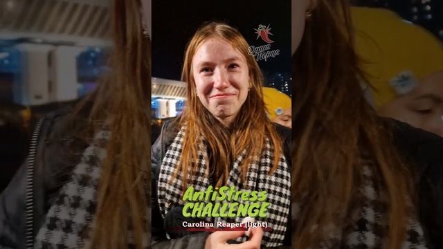 ❤️?Слёзы счастья! Девушка съела кусочек перца смотреть онлайн