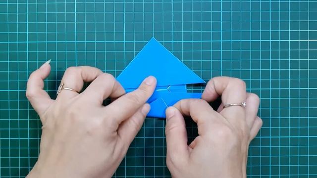 How to Make an Easy ORIGAMI AMONG US | Tutorial Origami смотреть онлайн