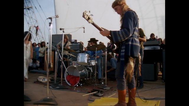 Jefferson Airplane - Grace Slick On Woodstock 1969 (HD)