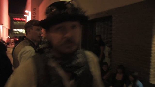 "New Moon Vampire Hunt" - The League of STEAM смотреть онлайн