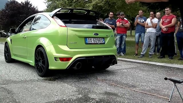 Exhaust Sound Test- Ford Focus RS смотреть онлайн