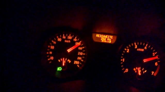 18 years old driver - Renault megane Grandtour II - 180 Km/h смотреть онлайн