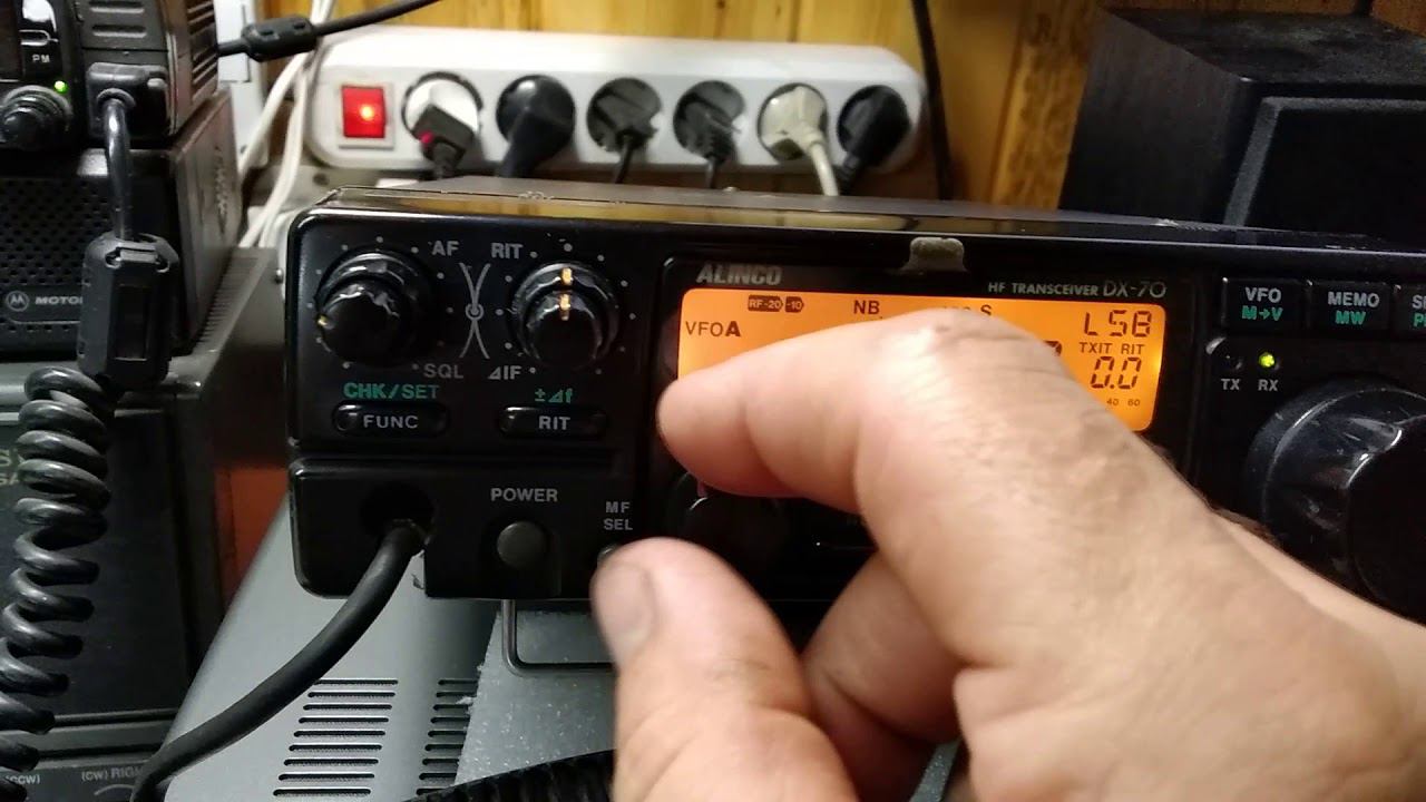 ALINCO DX-70 Test Rx.