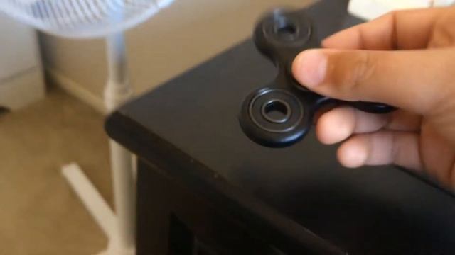 Problem with the Fidget Spinner." смотреть онлайн