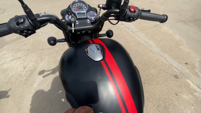 Royal Enfield Classic 350 Dark Series Full Review | Stealth Black | Gunmetal Grey смотреть онлайн