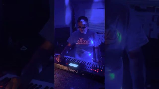 Saturday Night Synthwave Roland Fantom 06 смотреть онлайн