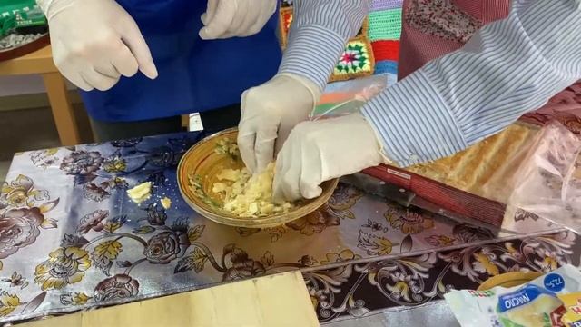 Торт Наполеон из готовых коржей и сгущенки смотреть онлайн