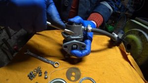 Принцип работы и устройство механического бензонасоса.