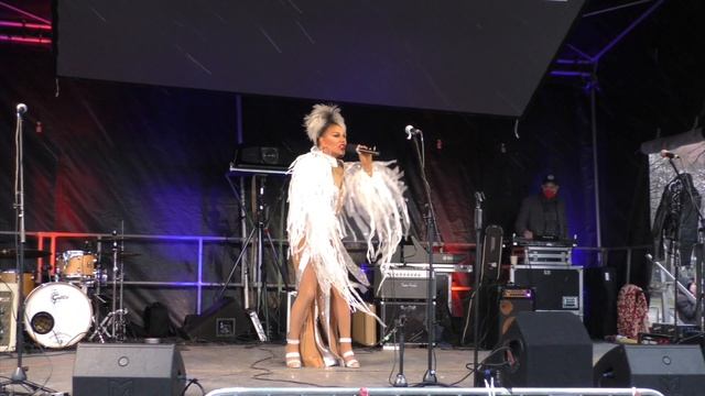 #GemeinsamZukunft Kundgebung @ Theresienwiese: Travestiekünstlerin Gene Pascal смотреть онлайн