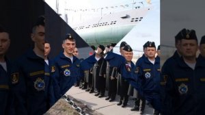 моряки подводники. Там за туманами