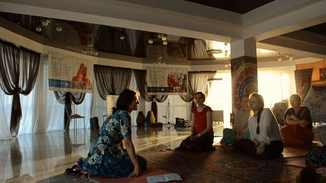 03 - Вайшнавские танцы (Ямуна Деви)