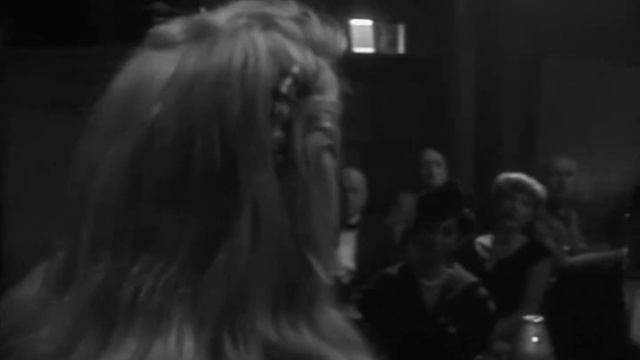 That Old Black Magic (Jeri Ryan) смотреть онлайн