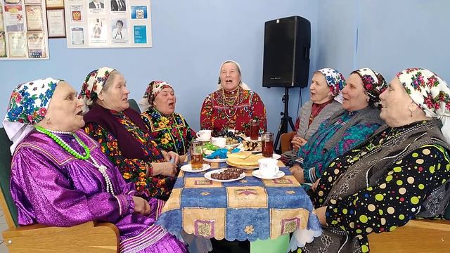 МНП "Аляняце вишентянза" (Тебя ищет батюшка) в исполнении фольклорного ансамбля "Мокшаваня" смотреть онлайн