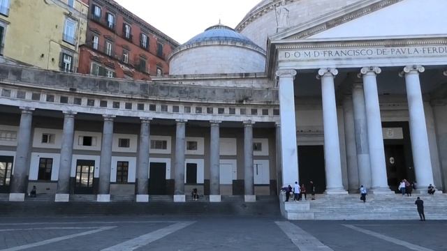 Napoli - Basilica di San Francesco di Paola - Basilica of San Francesco di Paola, church of Naples смотреть онлайн