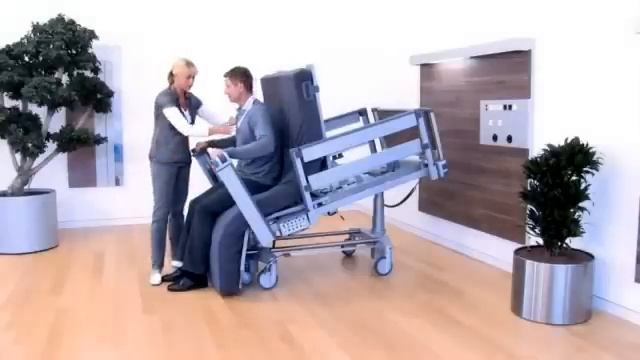 Медицинская функциональная кровать с функцией вертикализации Vertica смотреть онлайн