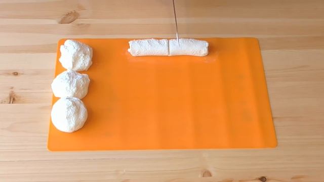 Пирожки с творогом из скороспелого слоеного теста