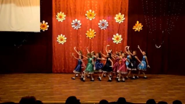 коллектив Dance Club Emotion Стиляги смотреть онлайн