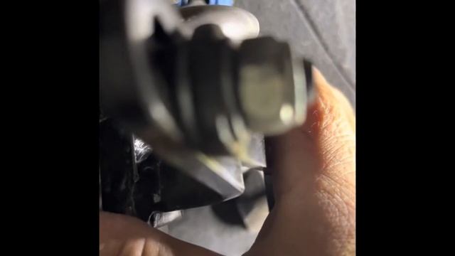 REPARACION EMBRAGUE NISSAN MICRA . TE ENSEÑAMOS CÓMO ARREGLAR EL ANCLAJE DE LA BOMBA ROTA смотреть онлайн