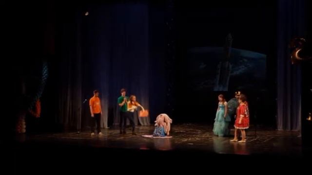 Последний звонок 2017. Номер для 11в (Лунтик) смотреть онлайн