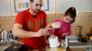 Вкусняшные КЕКСЫ ЗА 10 МИНУТ / ТЕСТИРУЕМ кексницу KALORIK