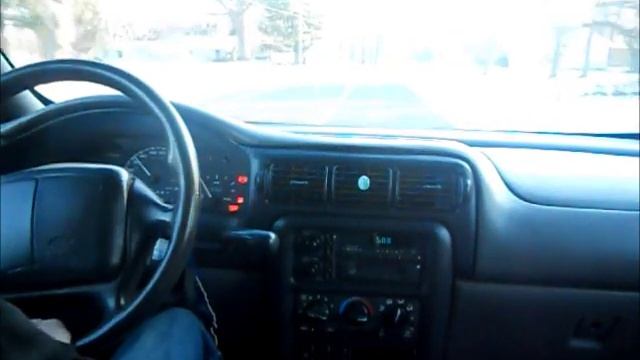 Test Drive: 1999 Chevy Venture Start Up and Exhaust смотреть онлайн