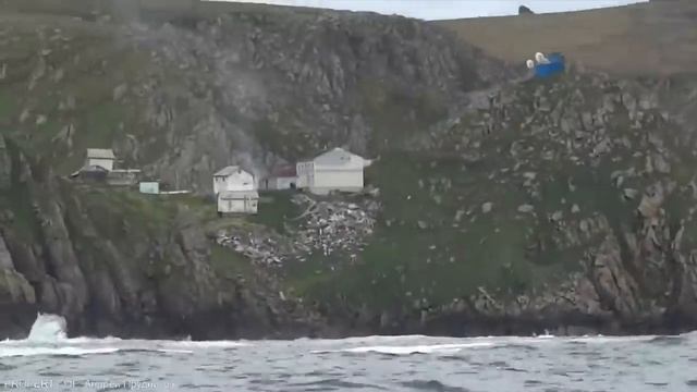 США и Россию разделяют 4км, почему их можно преодолеть лишь за 21 час? Жизнь на островах Диамида. смотреть онлайн