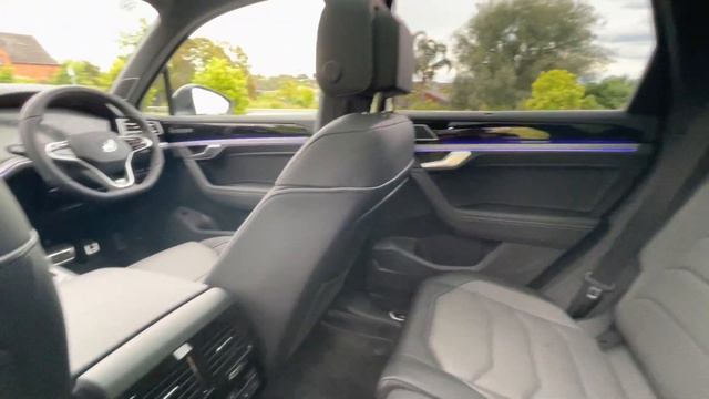 2022 Volkswagen Touareg 118077