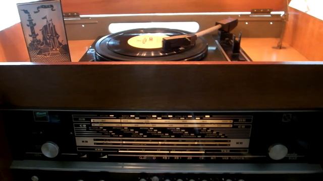 "Часы" (Д.Модуньо) Мария Косева (ит.яз.) "Твоя песня (Э.Димитров-В.Андреев) Эмиль Димитров инстр.кв смотреть онлайн