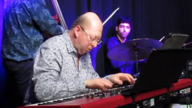 Alvin Roy Quartet - All Blues смотреть онлайн