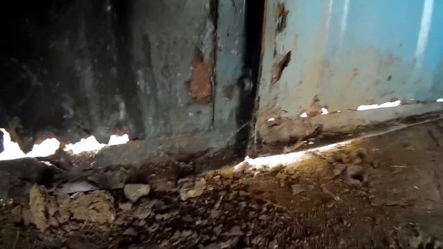 Прогнивший металлический гараж кременчутского завода смотреть онлайн